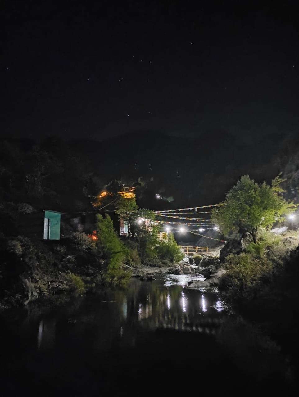 Rivulet Resort & Camping ムスーリー エクステリア 写真